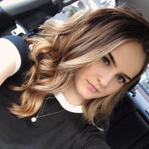 Meet your Posher, Julia